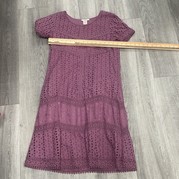 Sundance Eyelet Embroidered Cotton Dress – Size P6 – Purple - Picture 5 of 8